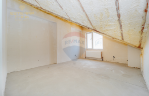 135.000 EUR