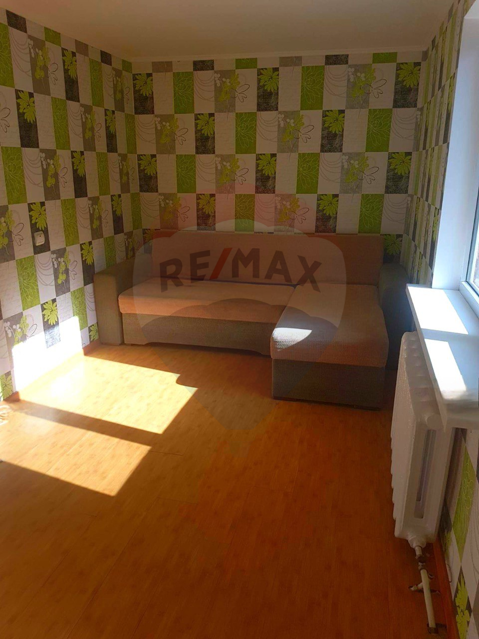 89.900 EUR
