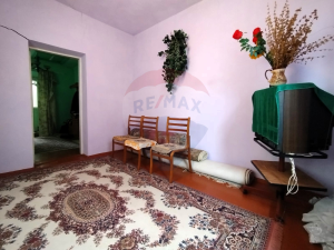 49.500 EUR