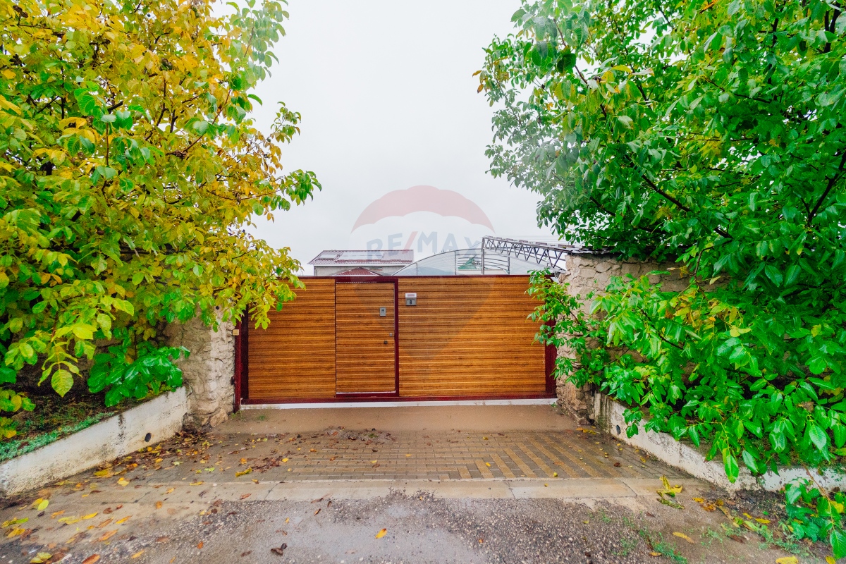 1.600 EUR