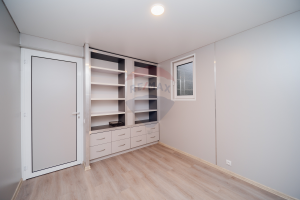 254.000 EUR