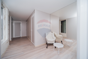 254.000 EUR