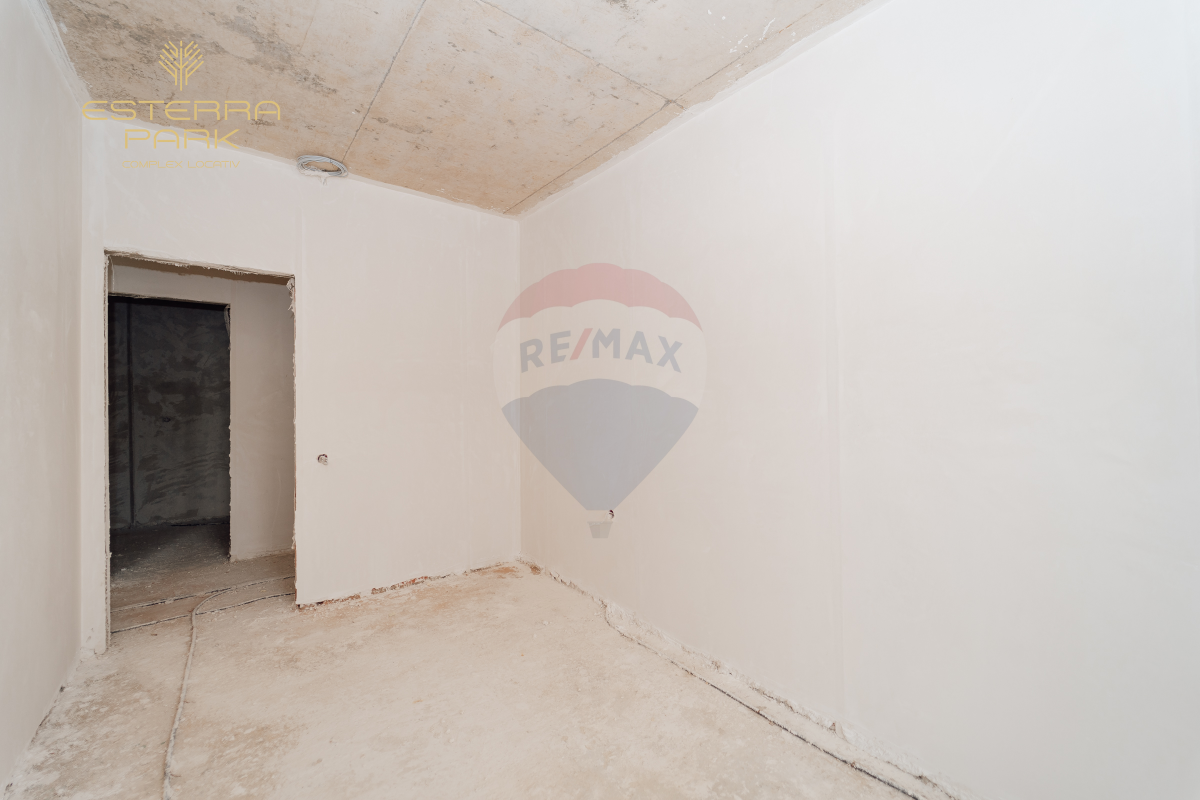 112.000 EUR