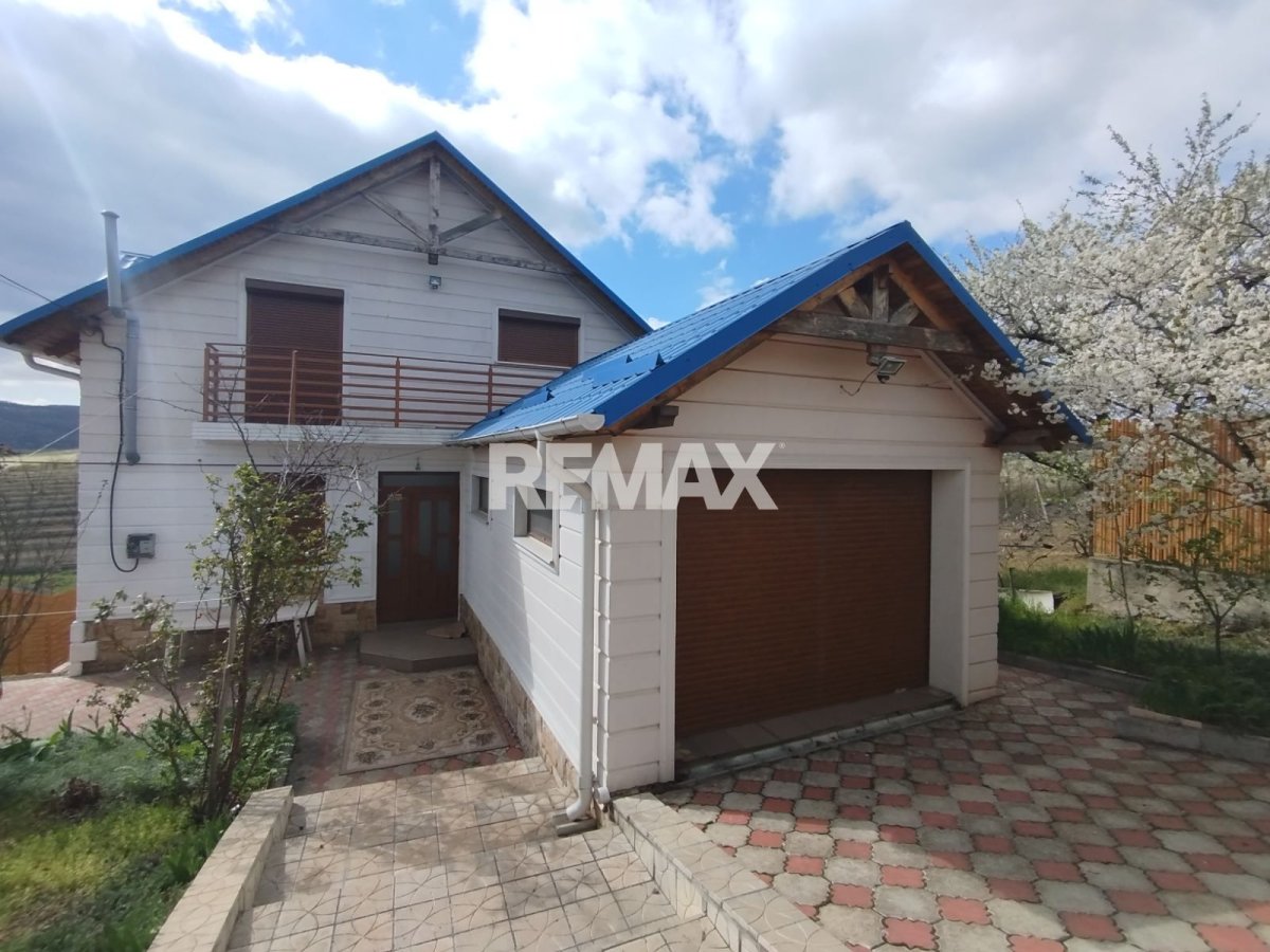 139.900 EUR