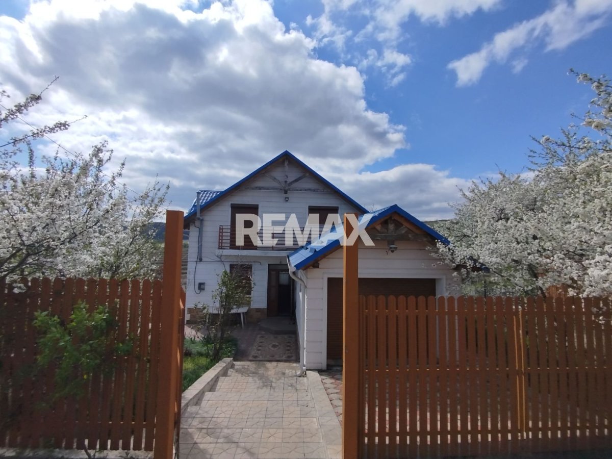 139.900 EUR