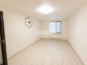 45.800 EUR