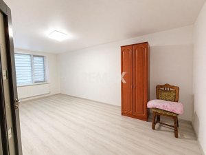 45.800 EUR