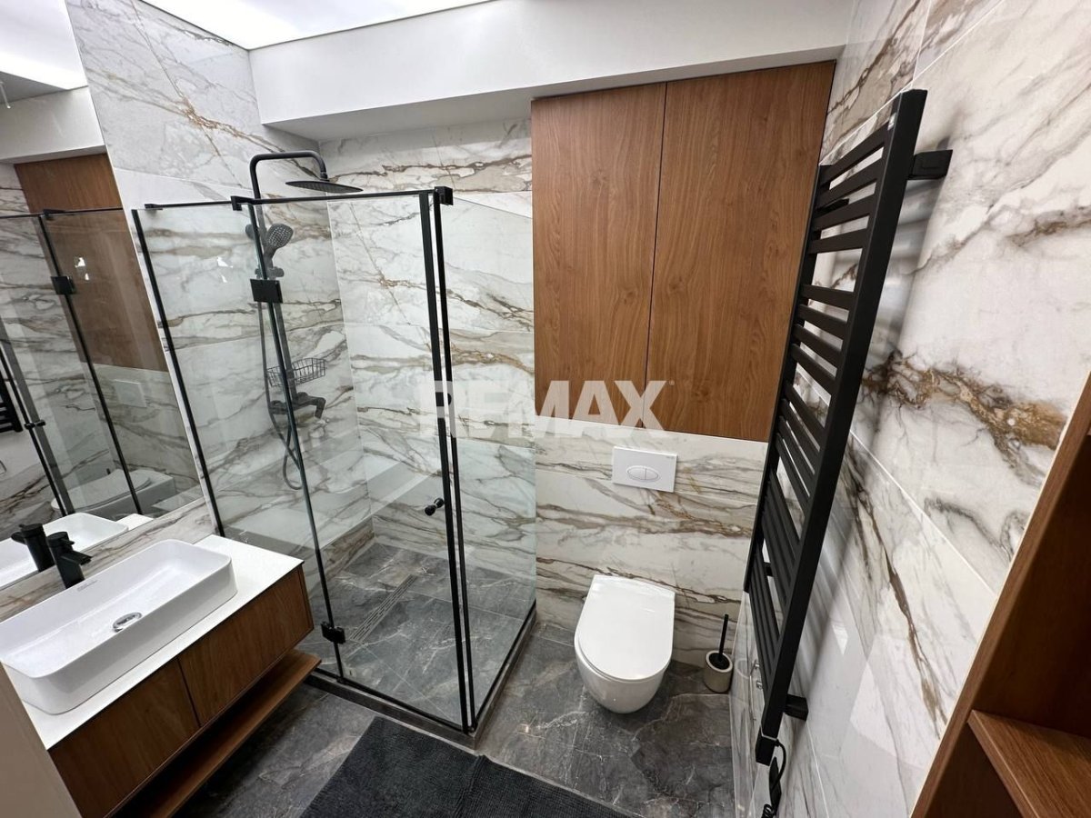 850 EUR