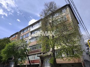53.900 EUR