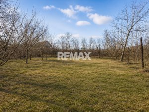 105.000 EUR