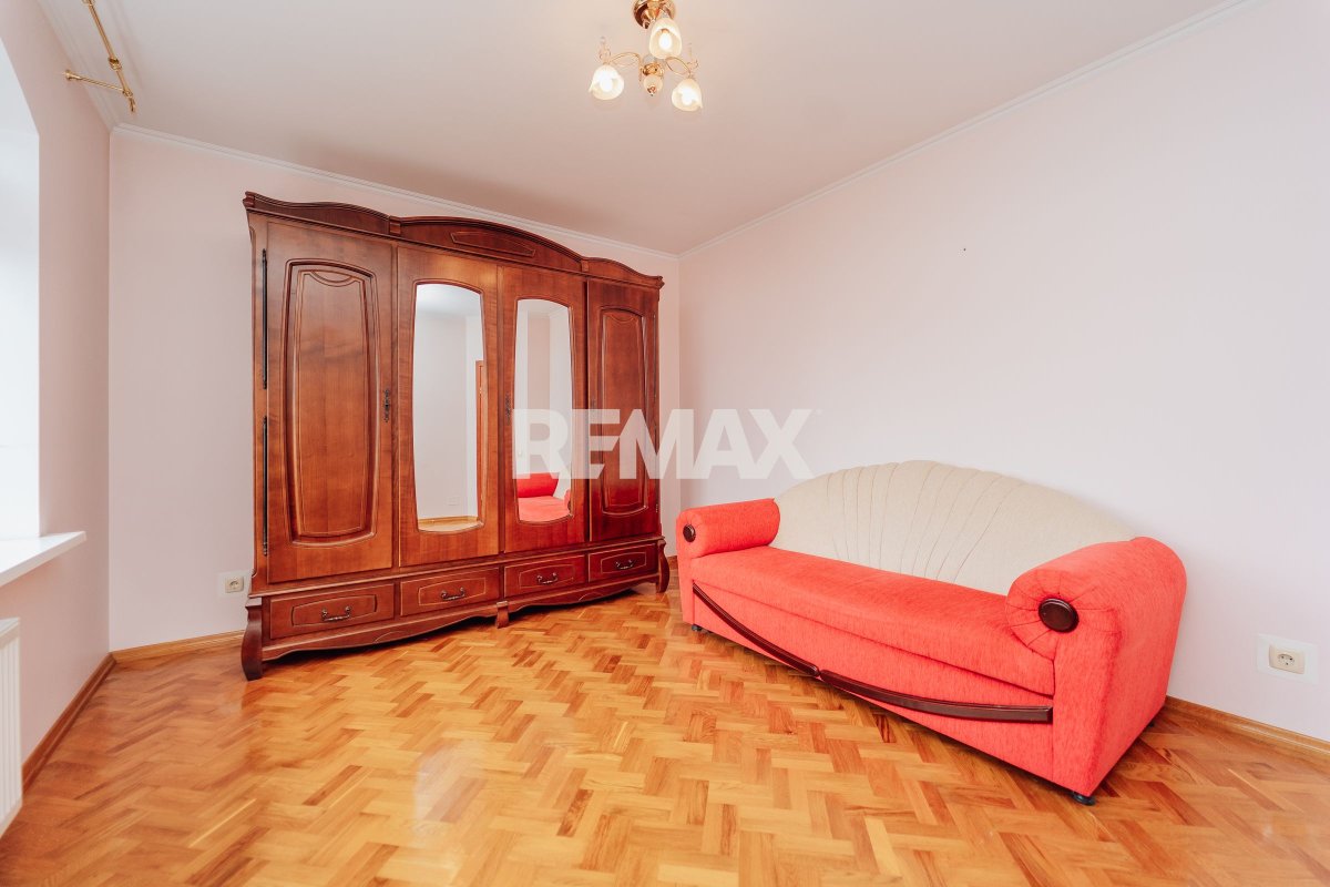 490.000 EUR