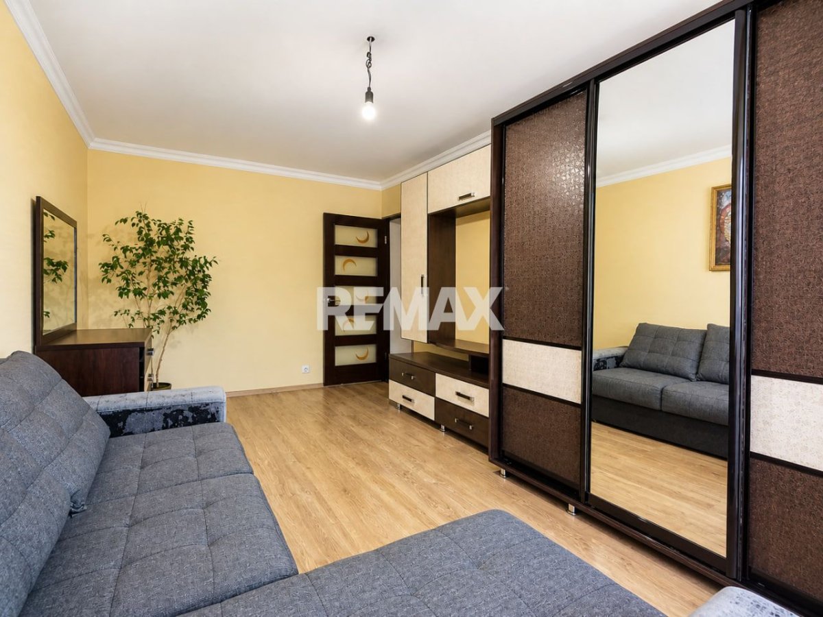 91.900 EUR