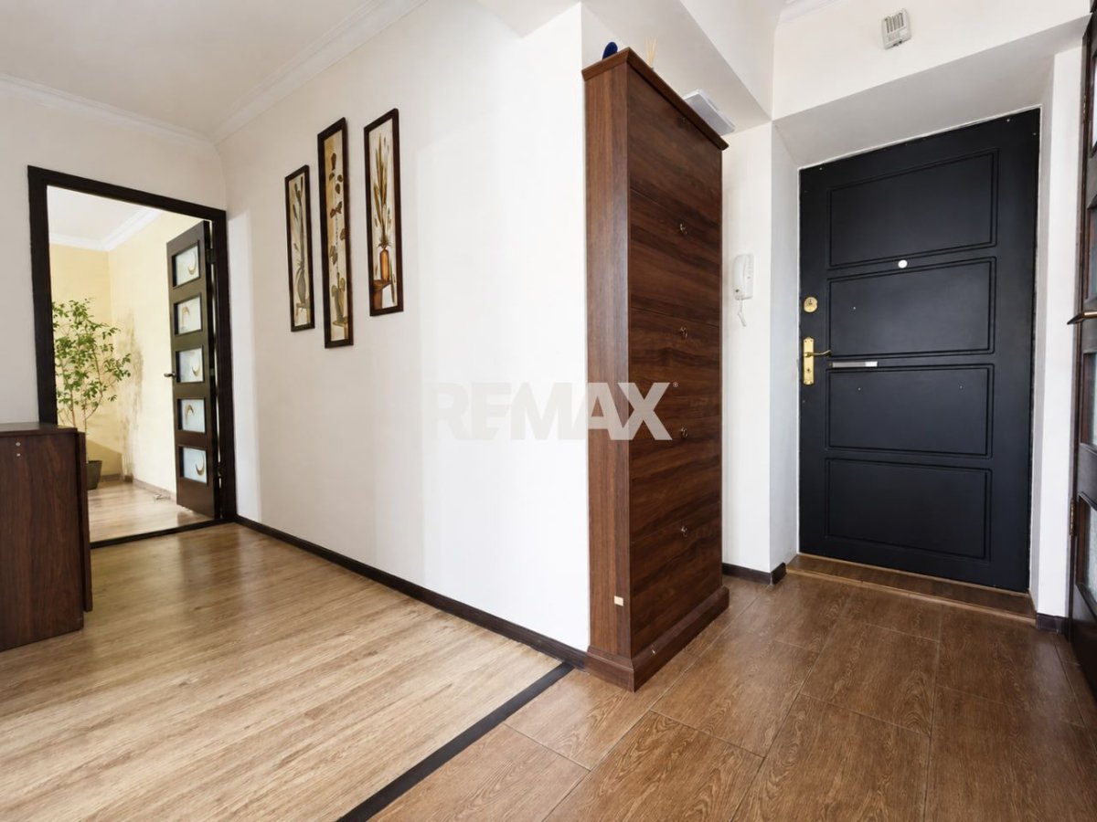 91.900 EUR