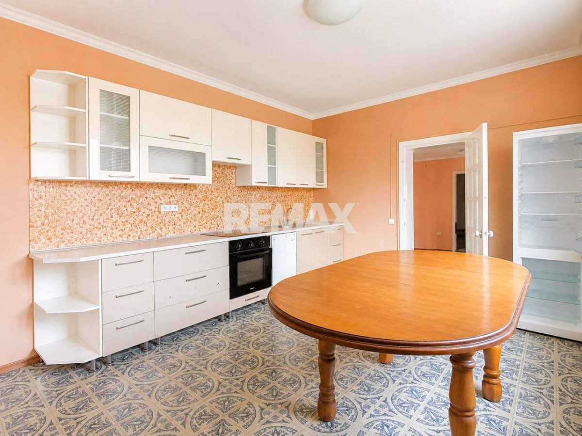 95.000 EUR