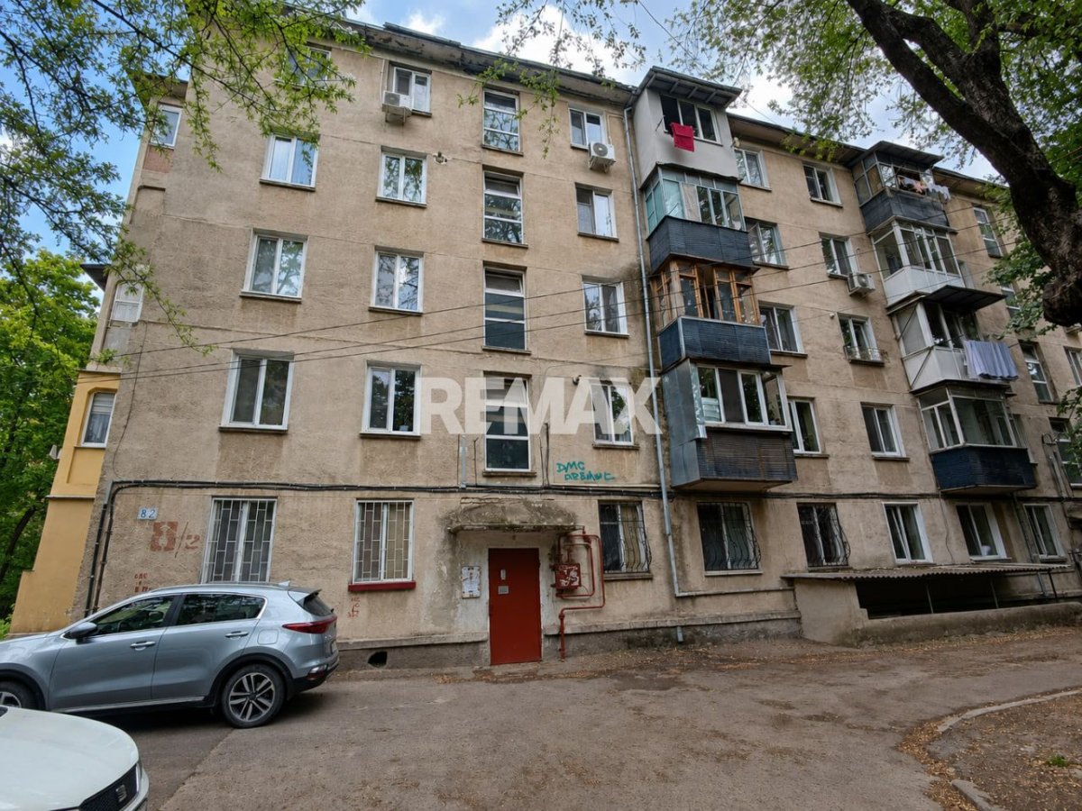 102.000 EUR