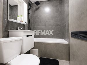 102.000 EUR